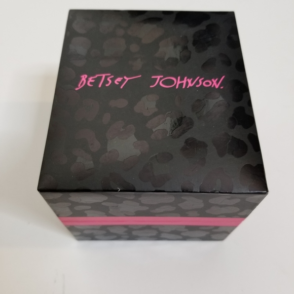 BETSEY JOHNSON CROWN OF JEWELS WATCH NWT - Picture 7 of 9